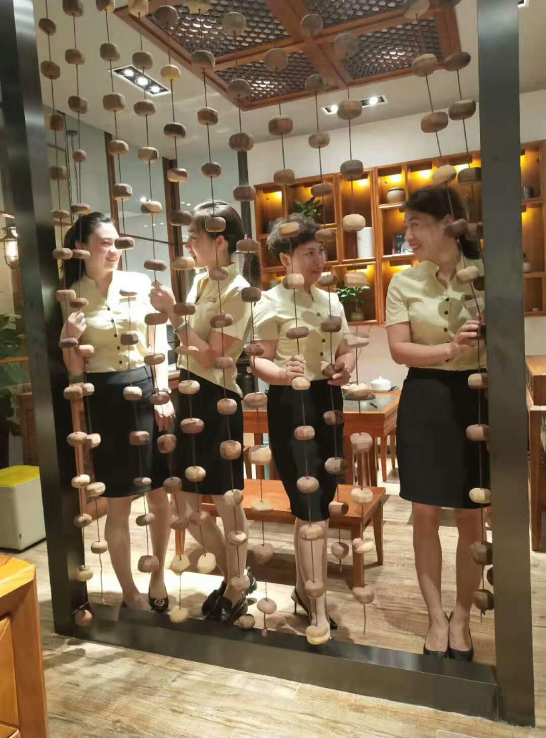 恭喜长春东家·阿禧＆胡桃里荣获欧亚卖场18年周年庆销售冠军