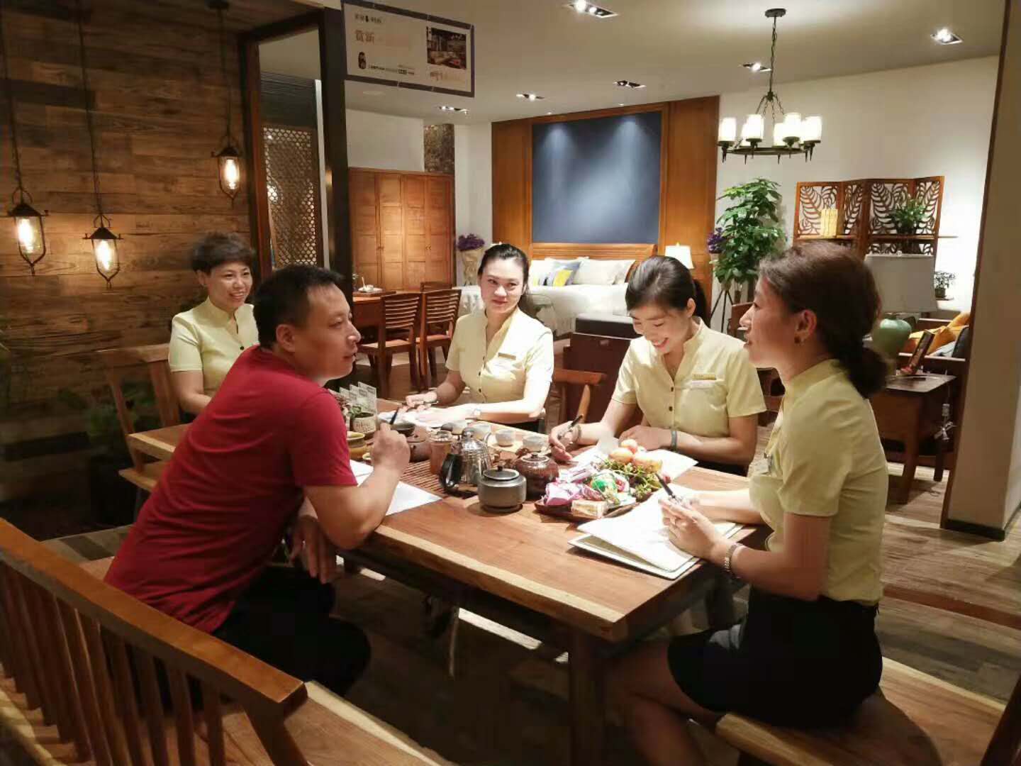 恭喜长春东家·阿禧＆胡桃里荣获欧亚卖场18年周年庆销售冠军