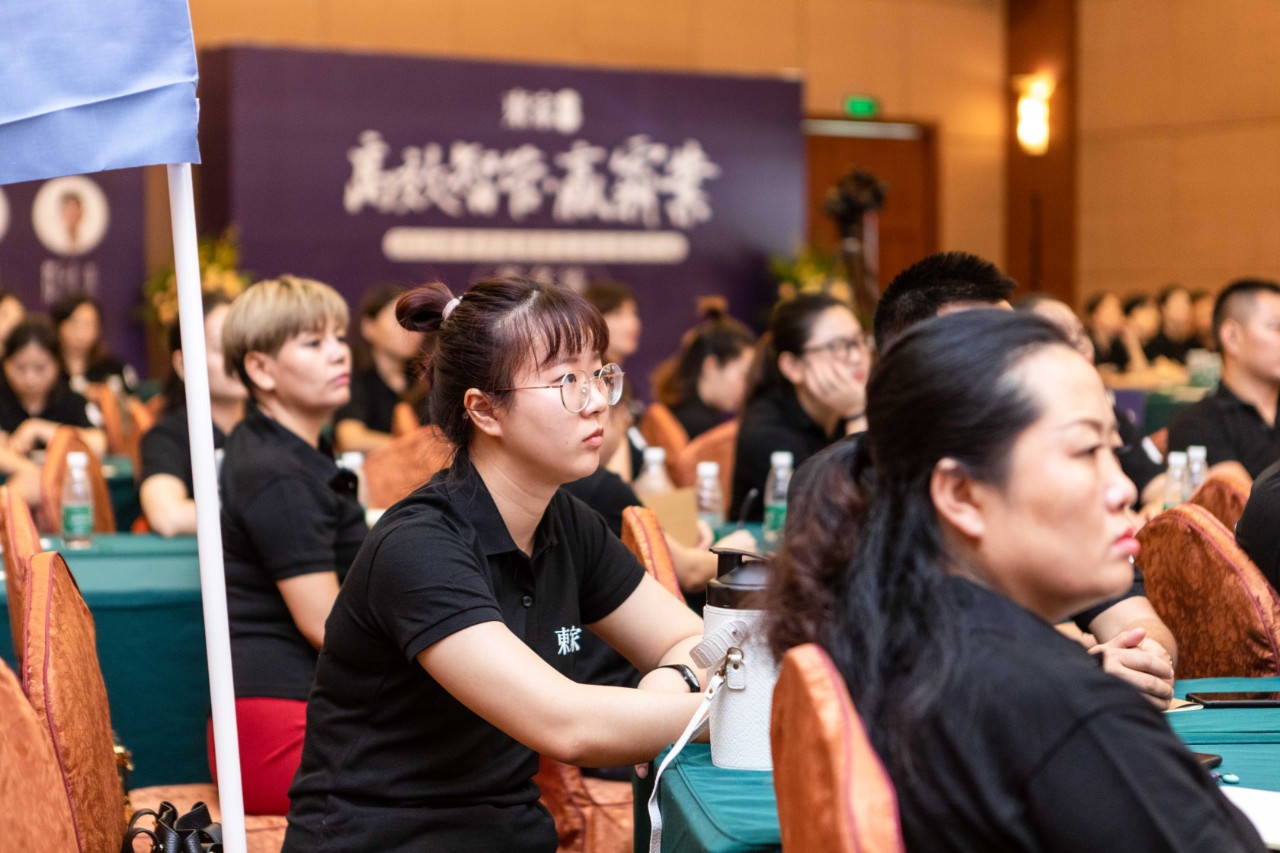 高效智管・赢霸业| 东家2019年中经销商及店长培训大会圆满结束!
