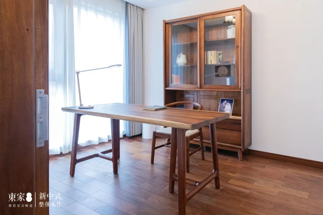 新中式案例 | 160m²复式居宅,隐形门设计,惊艳巧妙!